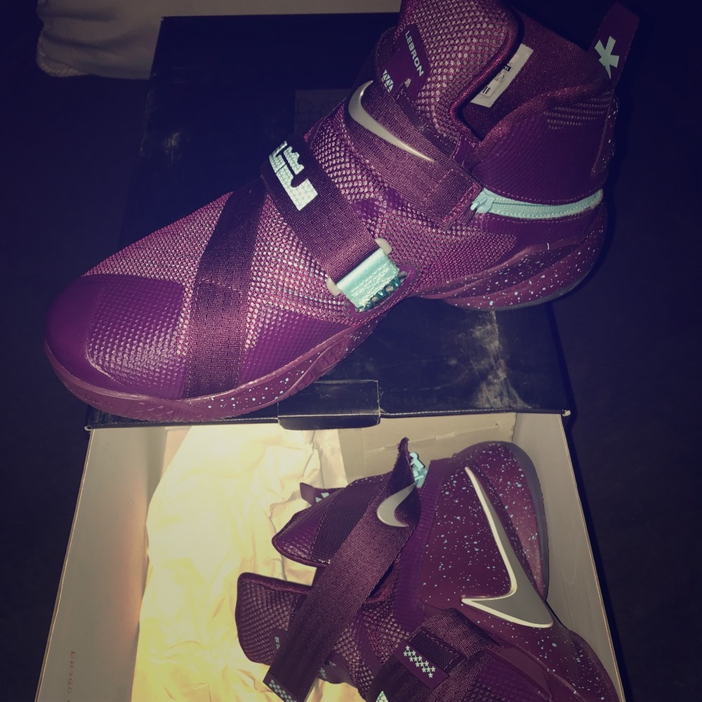 Lebron Soldier IC Flyease 🏀⛹🏾‍♀️⛹️‍♂️